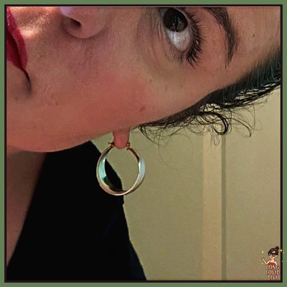 ✨NWOT/18k Gold Filled, Tri-Color, Smooth Lattice, Round Hollow Hoops - Picture 8 of 11